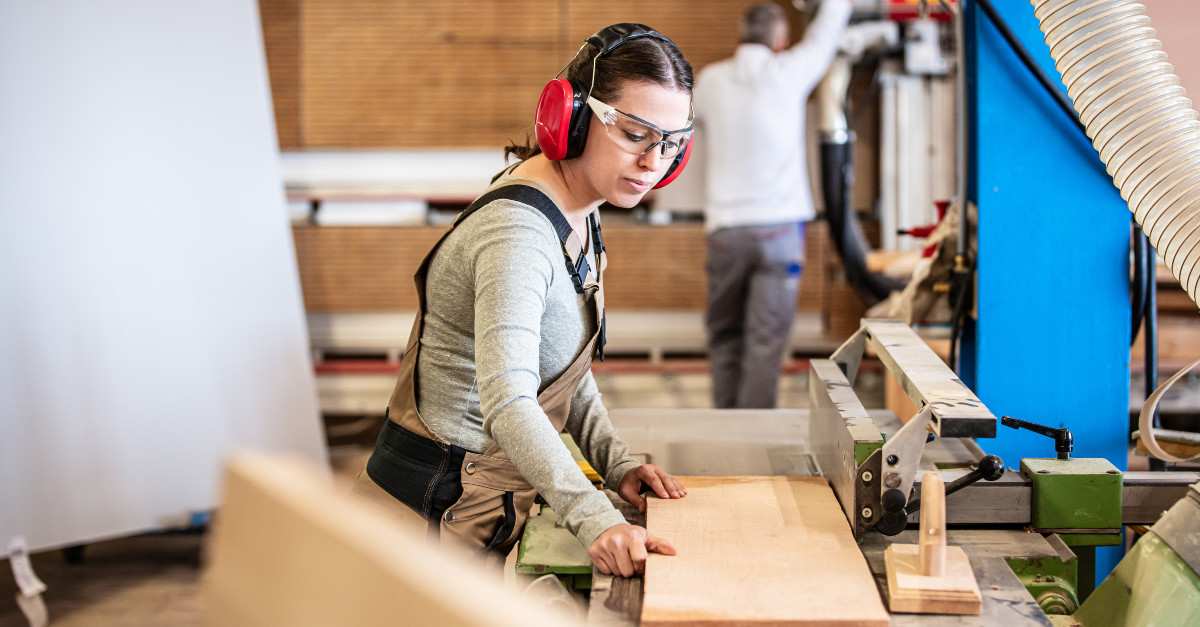 is carpentry a good career uk? 2